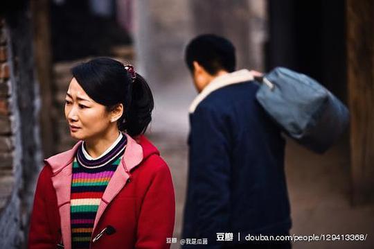 娱乐吃瓜菌人世间,龚宾与龚维则的悲欢离合，揭开时代变迁下的平民生活画卷